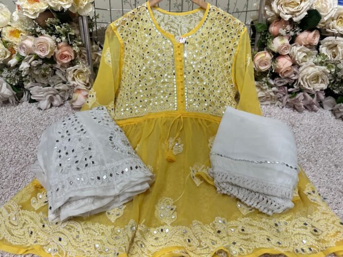 Chikankari Short Gown mirror set